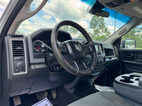 Used 2017 RAM 1500 ST w/ SXT Appearance Group AWD/4WD image 14