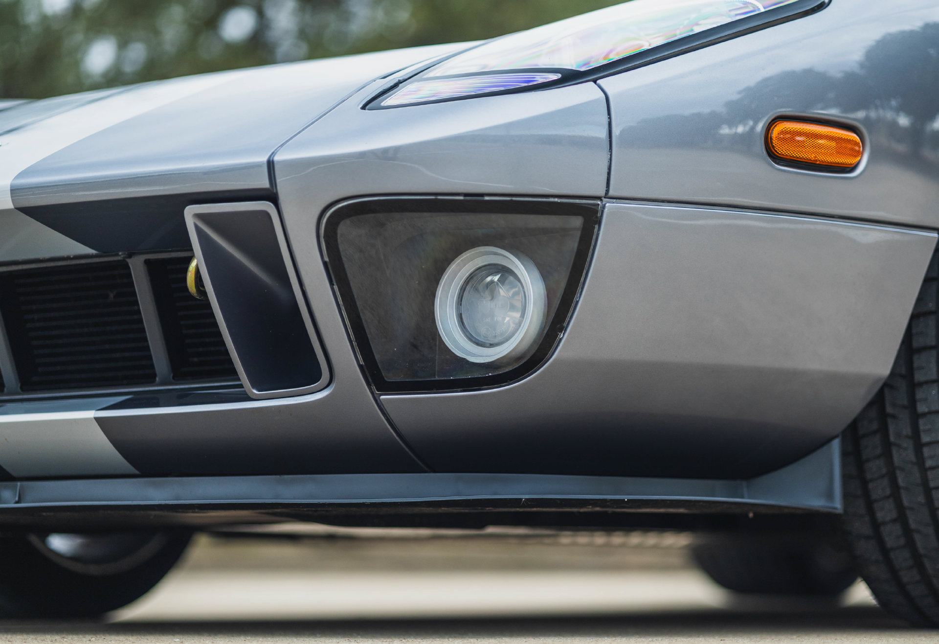 Used 2006 Ford GT RWD image 9