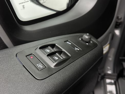 Used 2026 RAM ProMaster 2500 w/ Convenience Group FWD image 8
