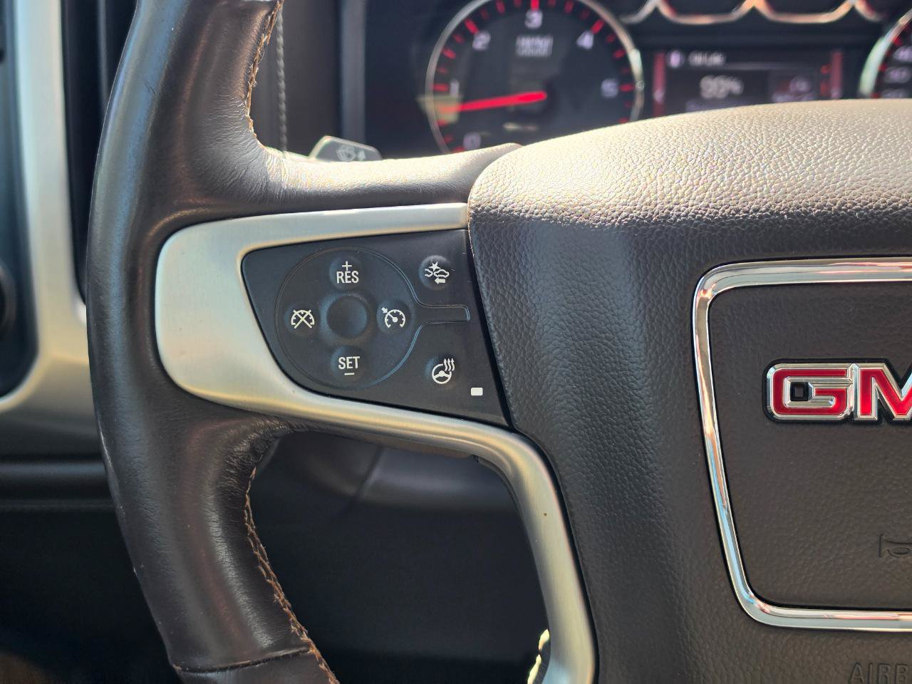 Used 2016 GMC Sierra 1500 SLT RWD image 18