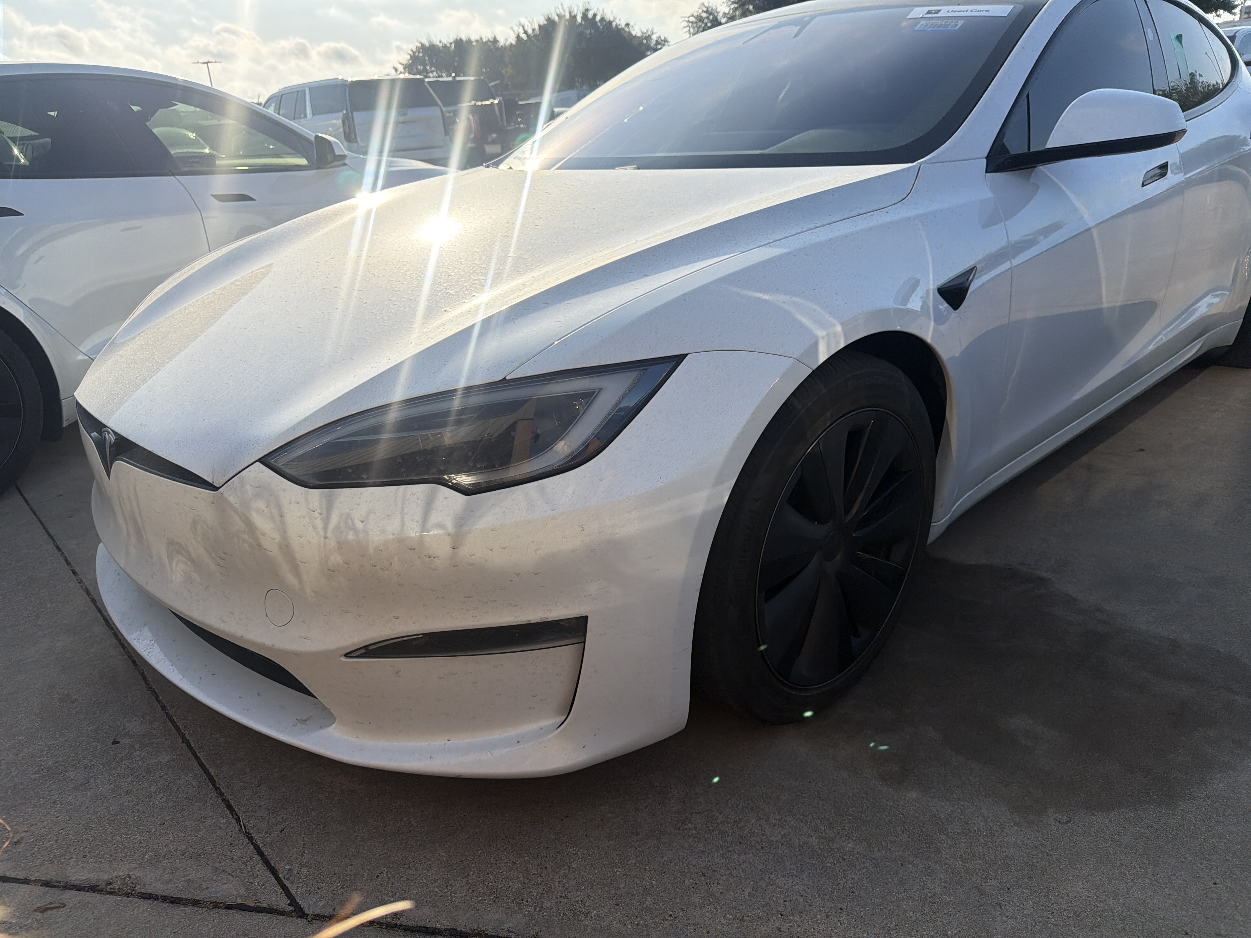 Used 2024 Tesla Model S AWD/4WD image 1