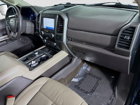 Used 2020 Ford Expedition XLT w/ Equipment Group 202A image 30