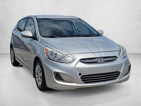 Used 2015 Hyundai Accent GS FWD image 3
