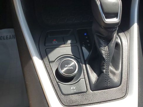 Used 2022 Toyota RAV4 XSE w/ XSE Grade Weather Package image 32