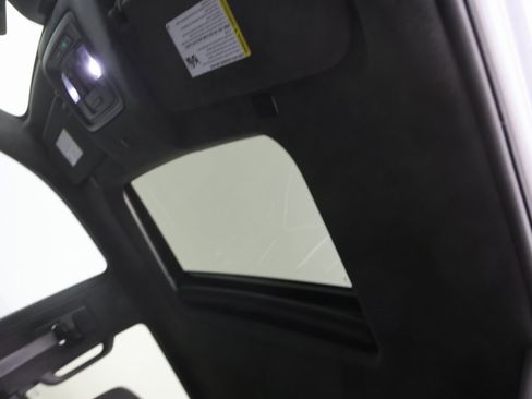 Used 2023 GMC Sierra 1500 AT4X image 4