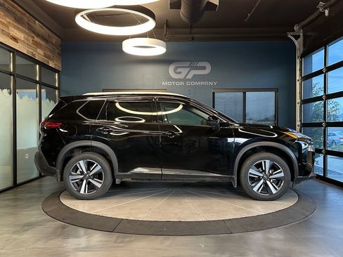 Used 2023 Nissan Rogue SL w/ SL Premium Package AWD/4WD image 2