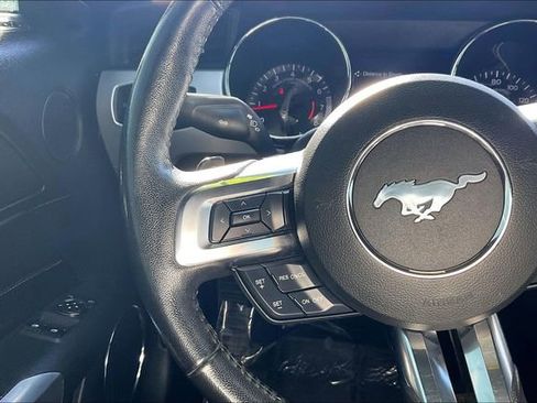 Used 2017 Ford Mustang GT Premium RWD image 20