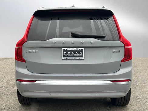 Certified 2025 Volvo XC90 B6 Plus image 4