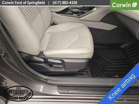 Used 2022 Toyota Camry SE FWD image 10