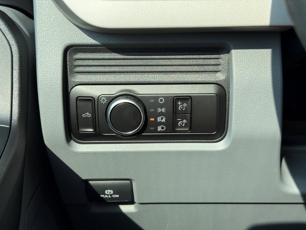 New 2027 Ford F350 XL RWD image 27