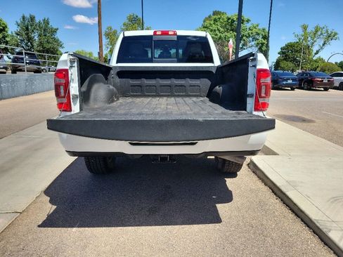 Used 2024 RAM 2500 Laramie AWD/4WD image 13
