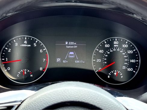 Used 2023 Kia Seltos S w/ Navigation Package FWD image 4