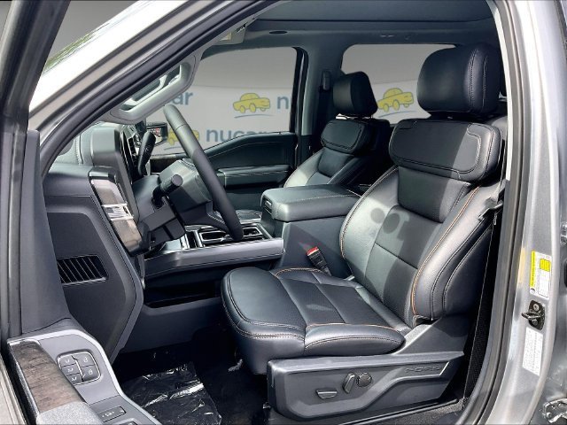 New 2027 Ford F350 Lariat w/ Black Appearance Package AWD/4WD image 10
