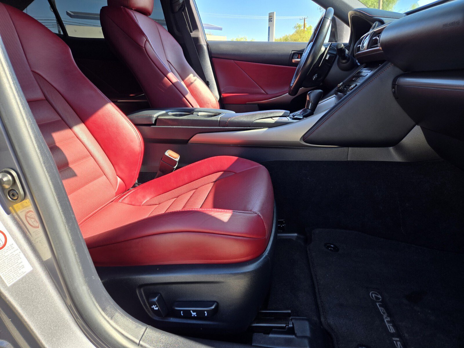 Used 2017 Lexus IS 200t F Sport w/ F Sport Package RWD image 13