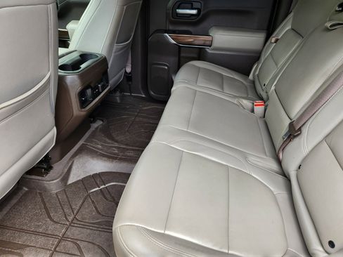 Used 2019 Chevrolet Silverado 1500 LT Trail Boss AWD/4WD image 12