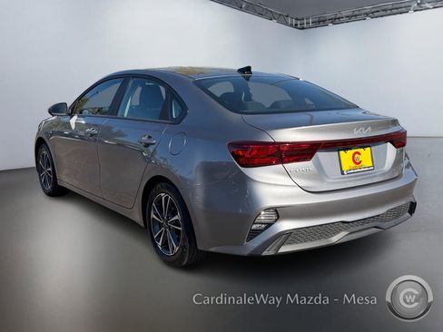 Used 2024 Kia Forte LXS image 7