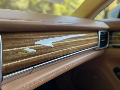 Used 2016 Porsche Panamera S image 33