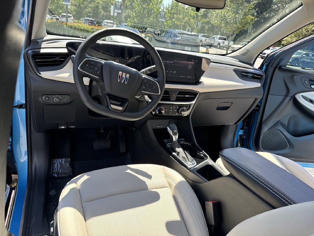 Used 2026 Buick Encore GX Sport Touring w/ Comfort Package FWD image 35