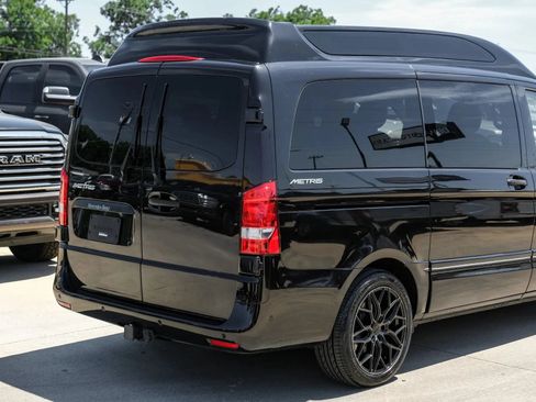 Used 2020 Mercedes-Benz Metris Passenger image 9