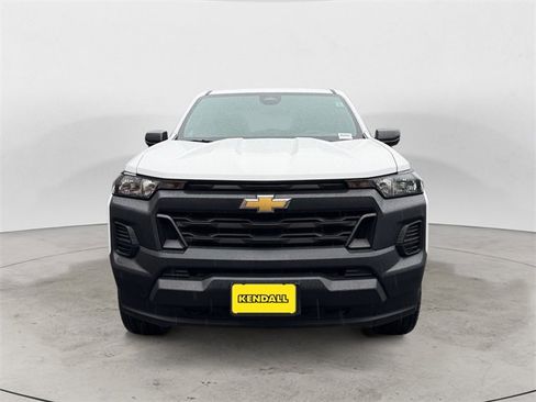 Used 2025 Chevrolet Colorado W/T w/ Advanced Trailering Package image 8