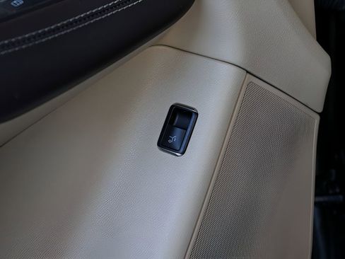 Used 2018 Mercedes-Benz GLE 350 image 37