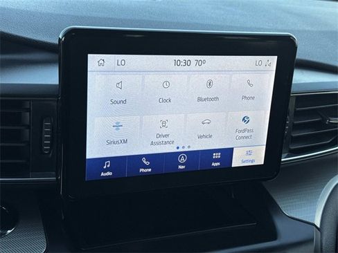 Used 2020 Ford Explorer XLT w/ Equipment Group 202A image 15