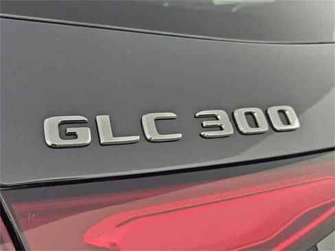 Certified 2025 Mercedes-Benz GLC 300 4MATIC image 23