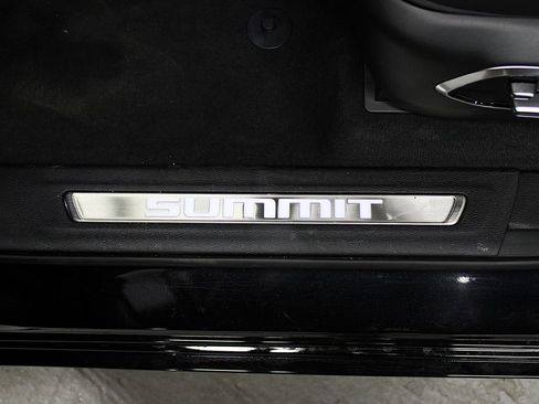 New 2026 Jeep Grand Cherokee Summit AWD/4WD image 32