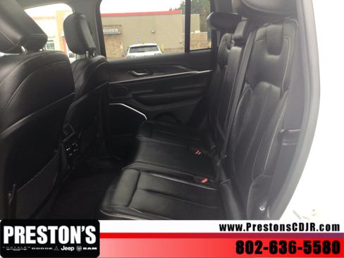 Used 2024 Jeep Grand Cherokee Limited 4xe AWD/4WD image 23