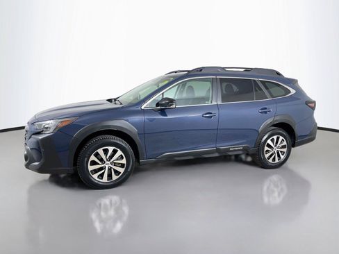Used 2024 Subaru Outback Premium AWD/4WD image 8