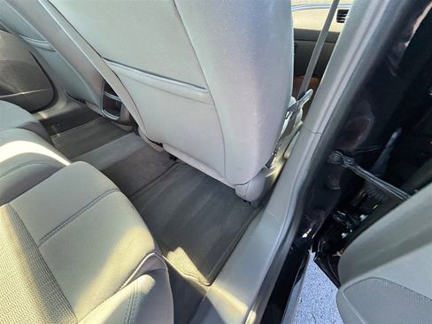 Used 2015 Chevrolet Impala LS w/ LS Convenience Package image 21