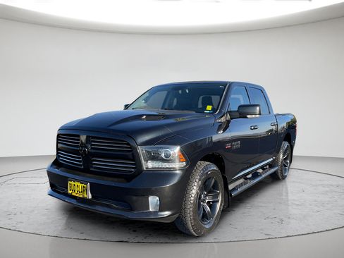 Used 2016 RAM 1500 Sport w/ Black Ram 1500 Sport Group AWD/4WD image 7