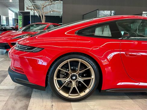 Used 2022 Porsche 911 GT3 image 40