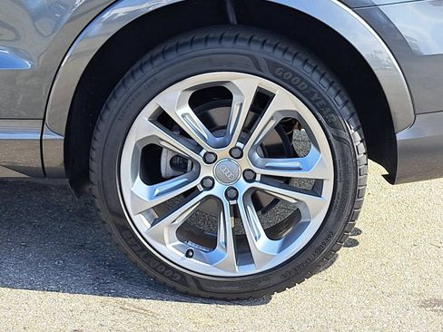 Used 2018 Audi Q3 2.0T Premium AWD/4WD image 36