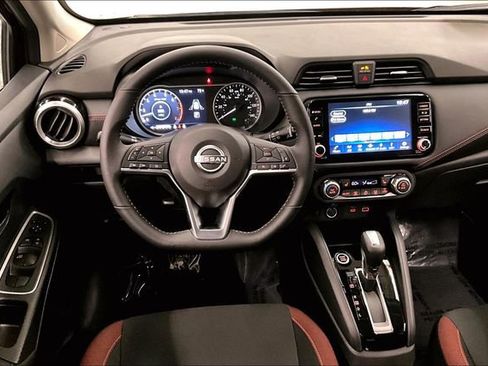 New 2025 Nissan Versa SR w/ Trunk Package image 20