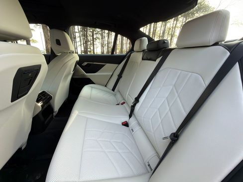 New 2026 BMW 530i w/ Premium Package RWD image 14