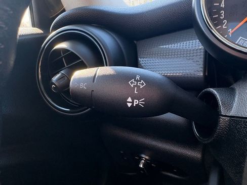 Used 2015 MINI Cooper 2-Door Hardtop image 27