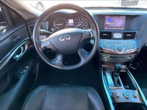Used 2015 INFINITI Q70 Hybrid w/ Deluxe Touring Package image 5