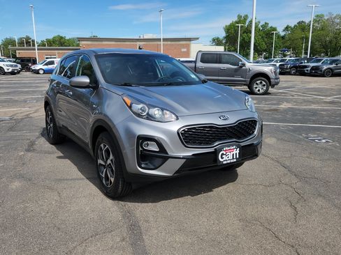Used 2020 Kia Sportage LX AWD/4WD image 18
