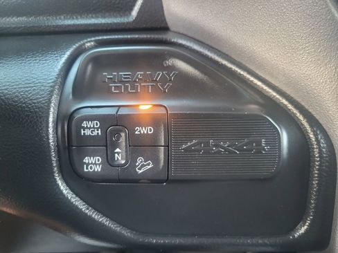 Used 2020 RAM 2500 Laramie w/ Night Edition image 15