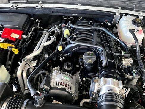 Used 2022 Jeep Wrangler Sport image 31