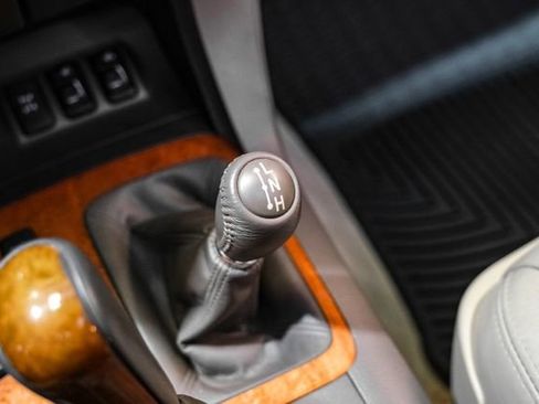 Used 2004 Lexus GX 470 image 30