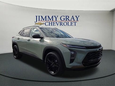 New 2026 Chevrolet Trax ACTIV w/ Driver Confidence Package image 1