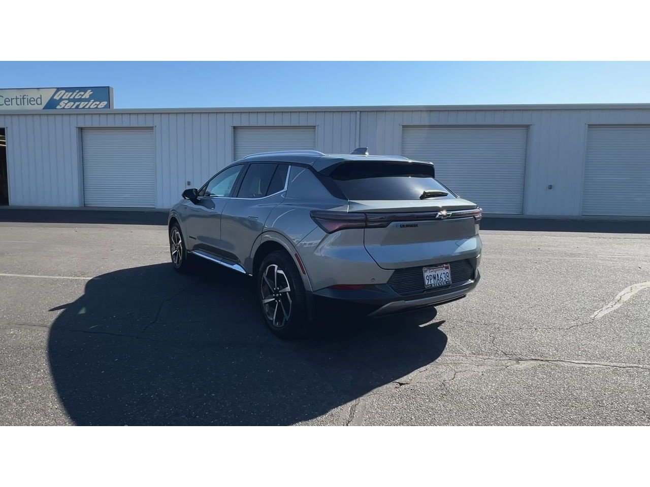 Certified 2024 Chevrolet Equinox EV LT w/ LPO, Blackout Package FWD image 9