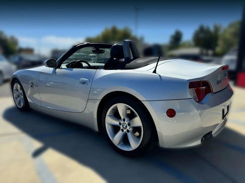 Used 2006 BMW Z4 3.0i image 12
