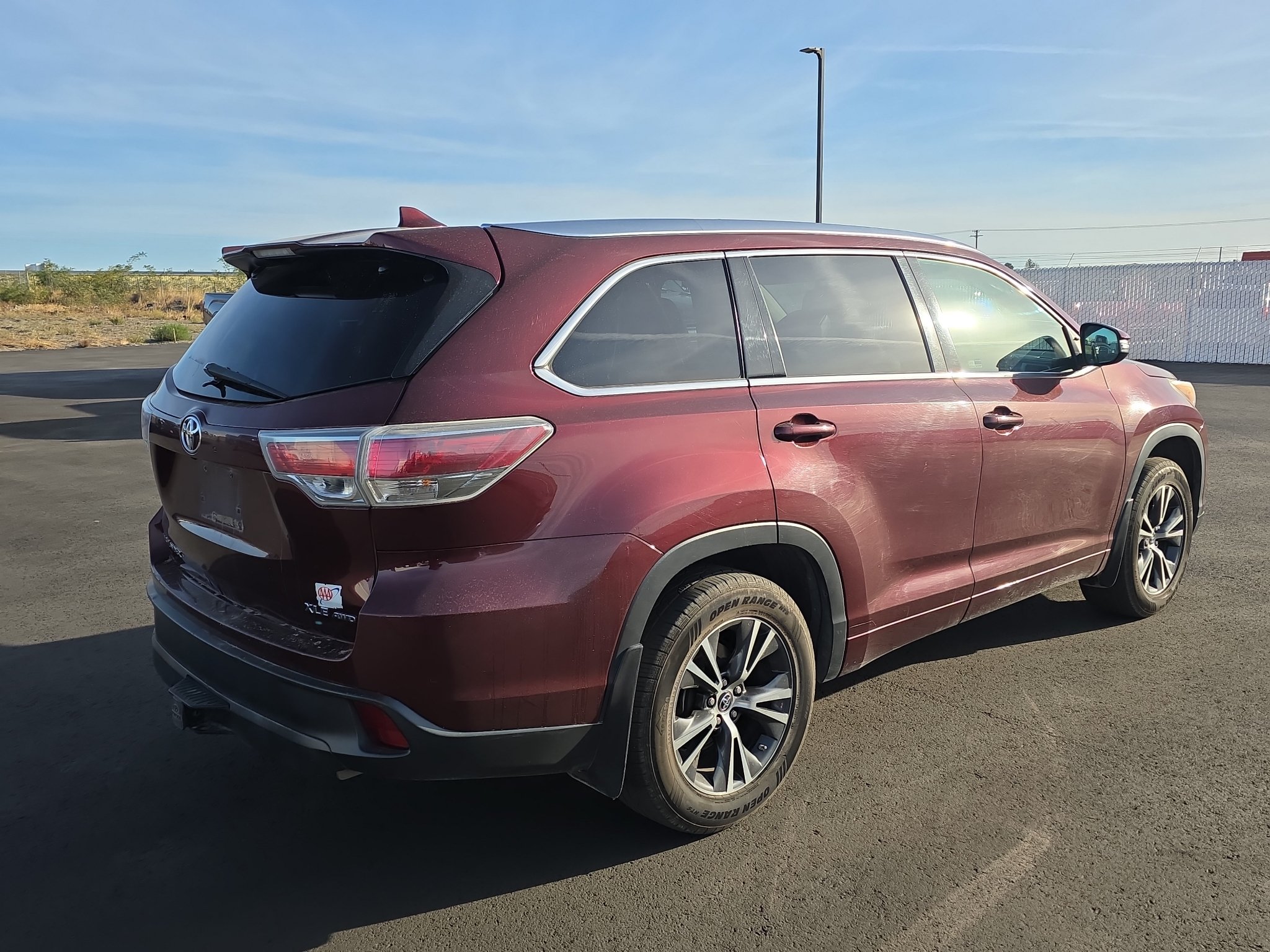 Used 2016 Toyota Highlander XLE AWD/4WD image 8