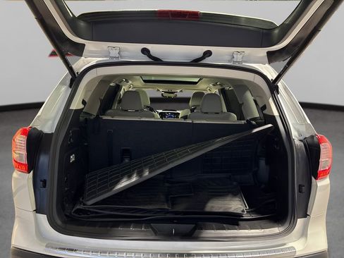 Used 2024 Subaru Ascent Limited w/ Technology Package image 11