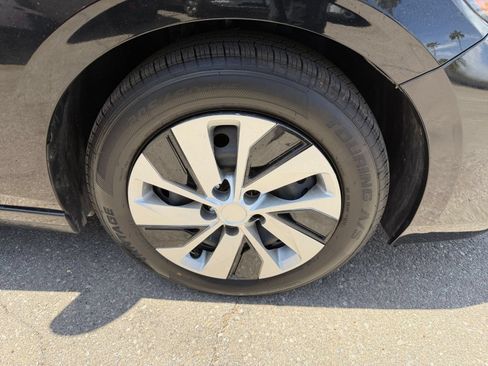 Used 2025 Nissan Sentra S FWD image 28