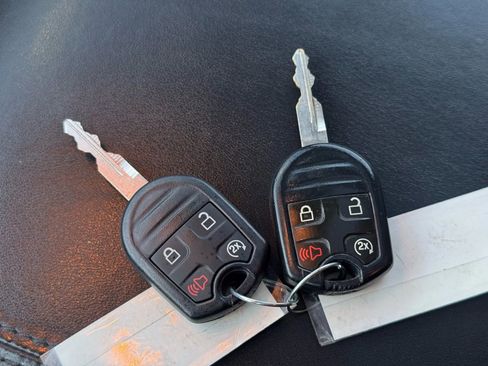 Used 2012 Ford F150 Platinum image 33