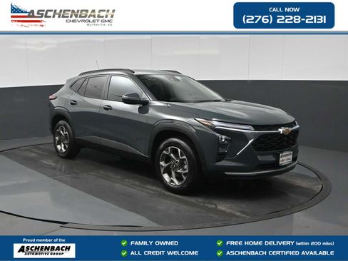 New 2026 Chevrolet Trax LT image 1